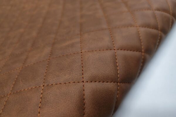 BRONZE SQUARE DESIGN / BRONZE THREAD