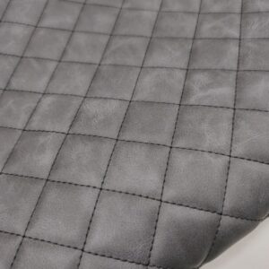 BLACK SQUARE DESIGN / BLACK THREAD