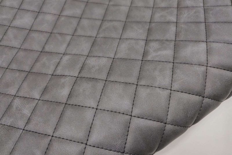 20240919_165817 BLACK SQUARE DESIGN / SCHWARZER FADEN