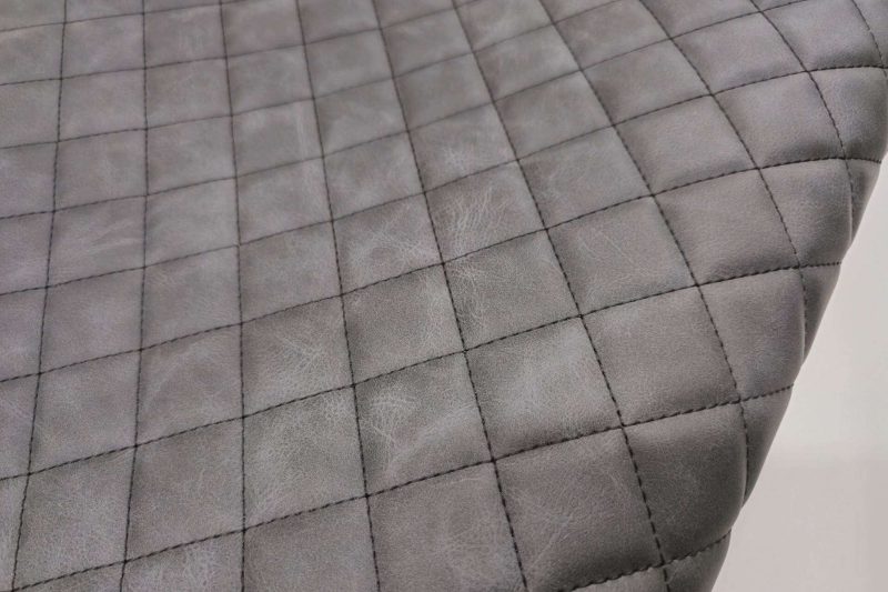 20240919_165834 BLACK SQUARE DESIGN / SCHWARZER FADEN
