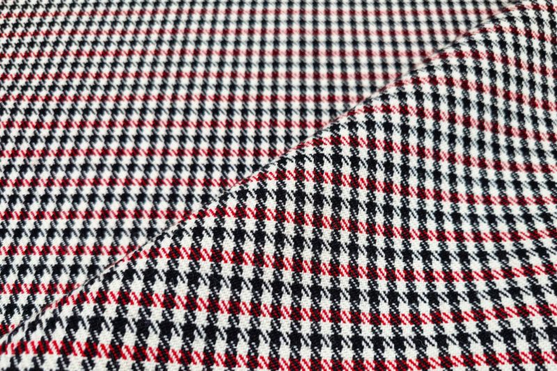 20241012_171215 PORSCHE CLASSIC PEPITA – WEISS / SCHWARZ / ROT