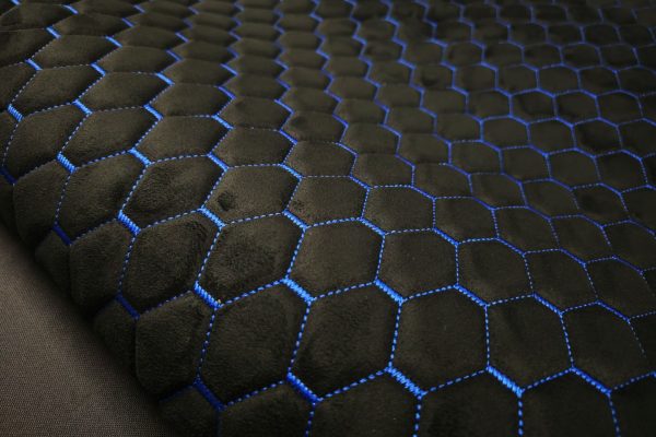 20250913 125514 PREMIUM SUEDE DIAMOND DESIGN CZARNA / NIĆ NIEBIESKA