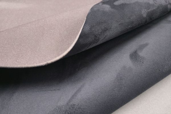 20260829_150713 PODSUFITKA SUPREME SUEDE - ANTHRAZITE