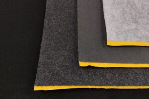 SAMOPRZYLEPNE WYKŁADZINY SAMOCHODOWE