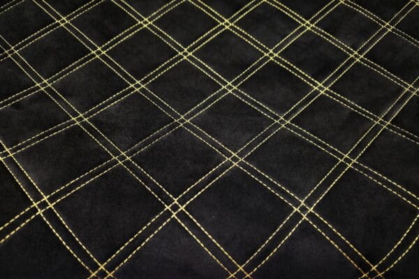 PREMIUM SUEDE SQUARE BLACK / YELLOW THREAD