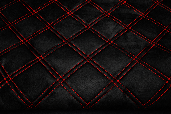 PREMIUM SUEDE SQUARE NERO / FILO ROSSO