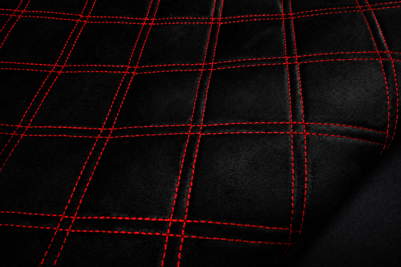 PREMIUM SUEDE SQUARE CZARNY / NIĆ CZERWONA