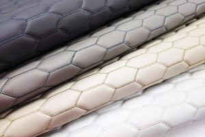 SKÓRY SYNTETYCZNE PIKOWANE