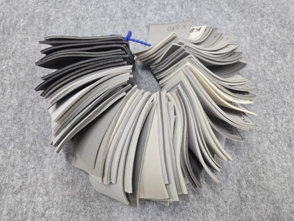 Farbkatalog für Polstermaterialien MATERIALS - POPULAR