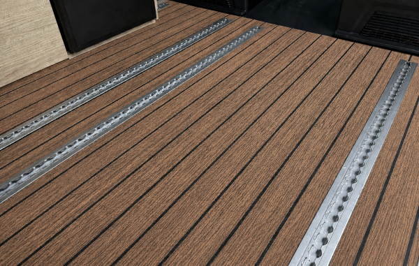 WYKŁADZINA MARINA WOOD - WALNUT